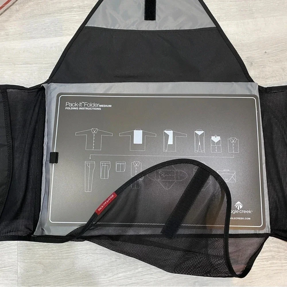 NWT Eagle Creek Pack Garment Folder Suitcase Organizer